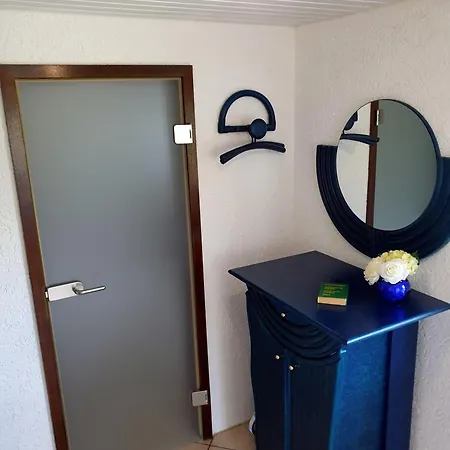 Διαμέρισμα Elbblick-kleine-wohnung-mit-terrasse