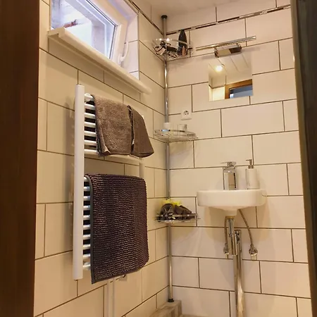 Elbblick-kleine-wohnung-mit-terrasse Appartement Gollhofen